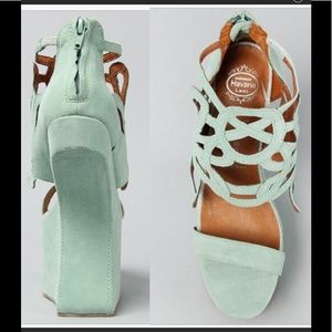 Jeffrey Campbell Turquoise/Teal HEELESS SANDALS!
